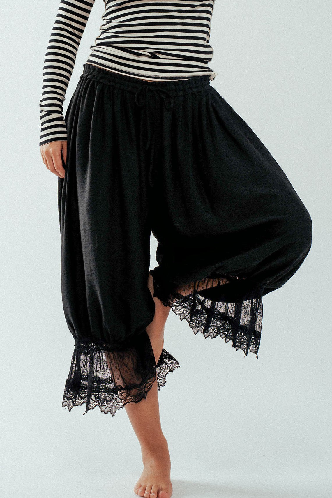 Angelic Bloomer Pants - Black
