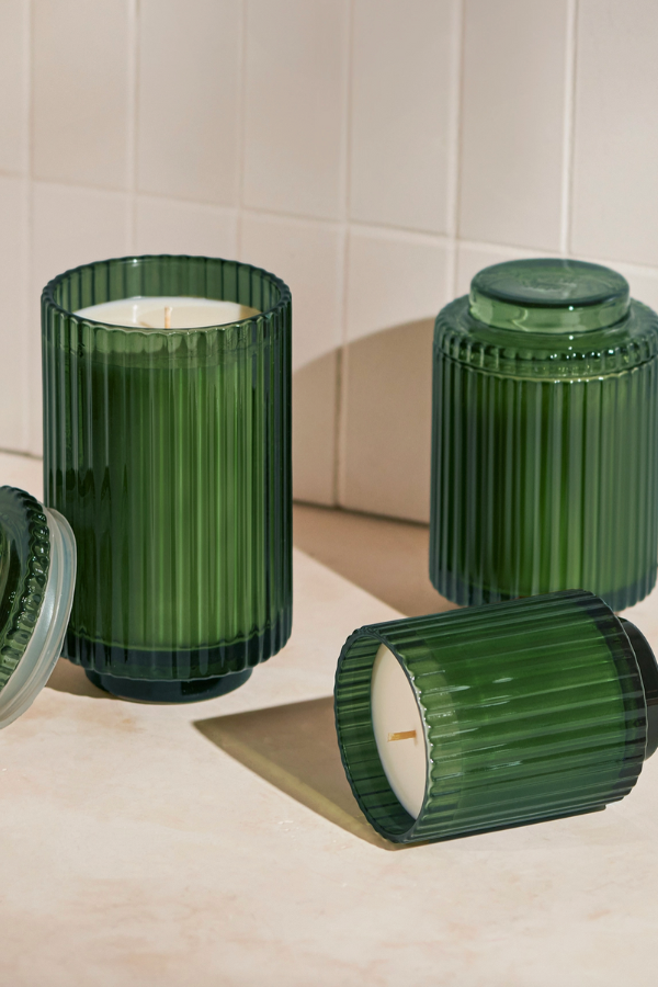 La Jolie Muse - Pomegranate & Pine 19oz Candle