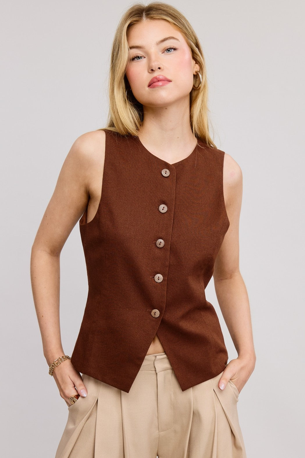 True Charm Vest - Brown