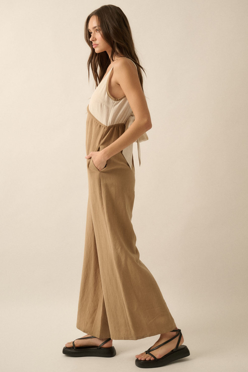 Solid Textured Colorblock Wide-Leg Jumpsuit