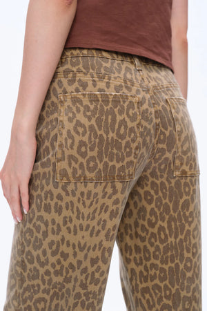 Mid Rise Leopard Jeans