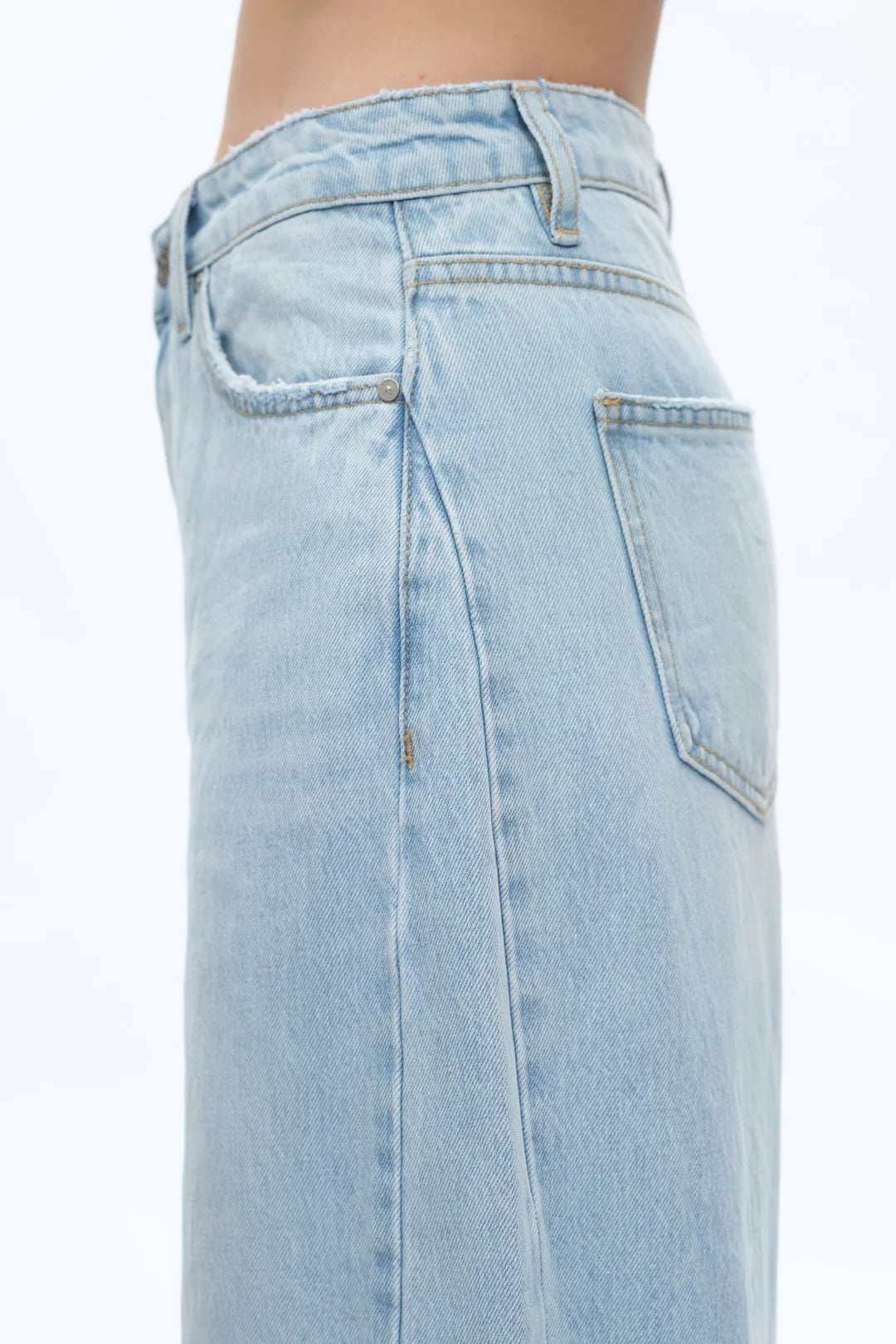 High Rise Barrel Leg Denim Jeans - Light Blue