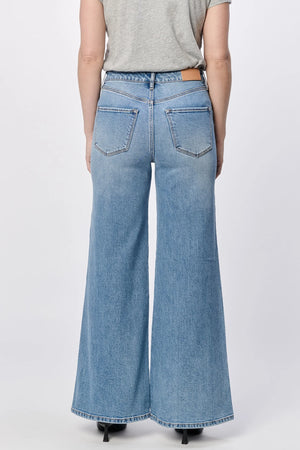 Fiona High Rise Wide Leg Jeans - Creekside
