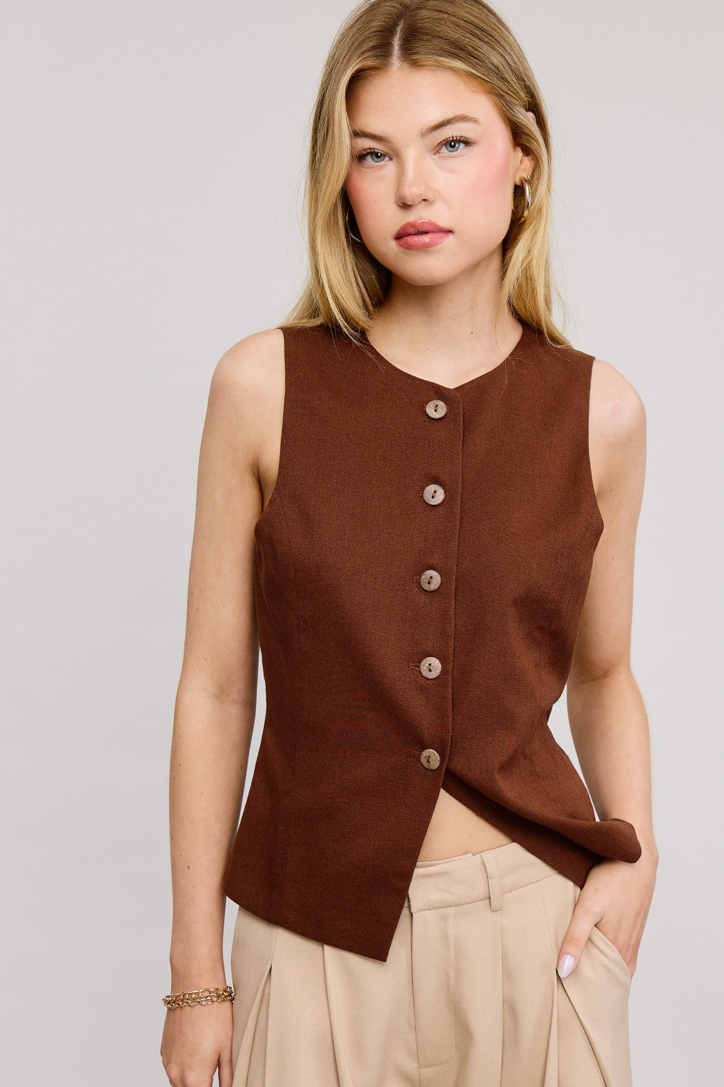 True Charm Vest - Brown